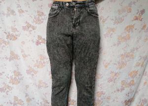 Stretchable jeans