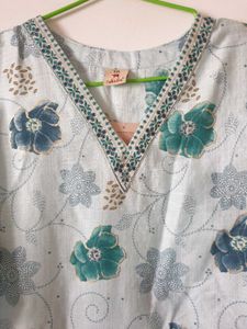 SALE‼️Blue Suit Set With Vibrant Floral Print