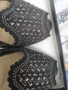 Heel On Sale