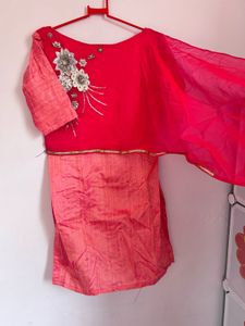 Beautiful deaigner kurta with Attached dupatta
