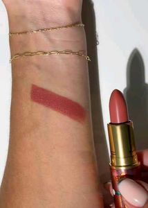 Mac Satin Lipstick - Finds The Light