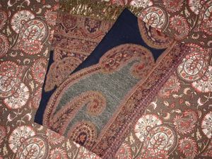 BEAUTIFUL STOLE FOR WOMEN