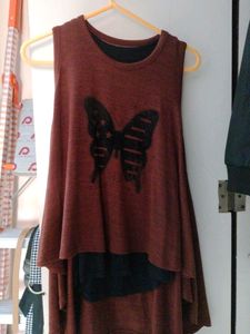 HIGH LOW SLEEVELESS TOP