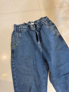 Sale! ZARA Classic Mom Jeans / High Waist - 28