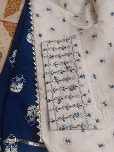 Elegant White &amp; Blue Kurta