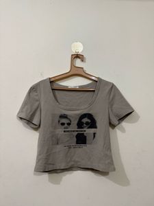 Graphic Print Cropped Tee