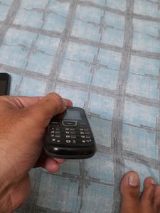 Samsung Keypad Mobile. Not Working, Only Phone No Charger.