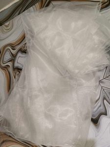 6 Miter White 3 golde  Net Febric