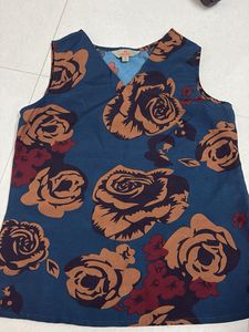 Floral Print Sleeveless Top