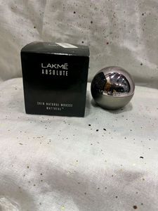 Lakme Absolute skin natural mousse mattreal no.3