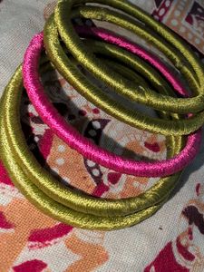 Bangles along with Earrings 💚