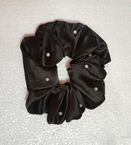 4 Black Scrunchies with Pearls