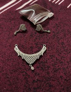AD Anti Tarnish mangalsutra &amp; Earrings