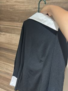 Chic Black &amp; White Top