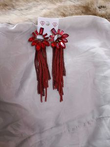 One Pair ❤️Fashion Earrings 🥳🤩