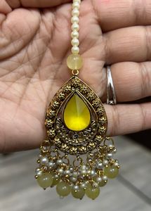 Earings With Tikka