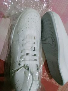 Unused casual Shoes Unisex