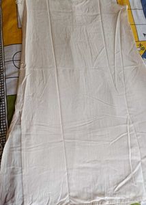 Sleeveless Kurta.