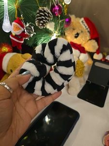 Cute Scrunchie Set