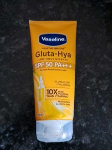 Vaseline Gluta Hya SPF 50 PA+++ Sunscreen