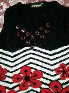 Frock Sleevless Woolen
