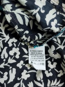 Shree Floral Print Kurta In Black White