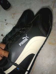 Puma Black Sneakers