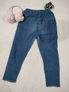 Comfy High-Waisted Jeans