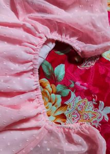 Babe pink puffy crop top 🫴🏼💗