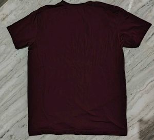 V-neck Tshirt