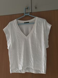 Zara loose comfy V neck T-shirt