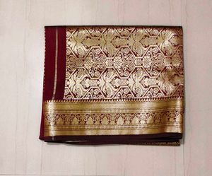 Elegant Maroon &amp; Gold Saree