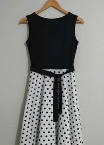 👗Polka Dot Flare Dress👗