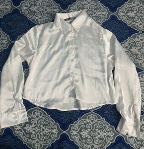 WHITE CROP SHIRT