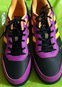 Adidas Sneakers