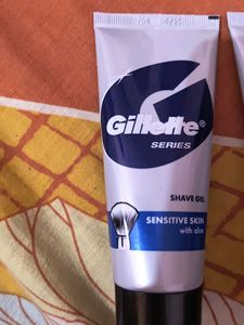 Gillette Sensitive Pre Shave Gel Tube Combo