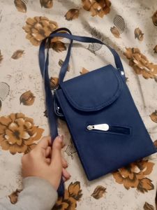 trendy and classy CLUTCH/SLING BAG 💙
