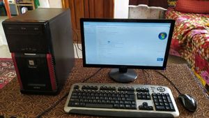Complete Desktop Computer Set