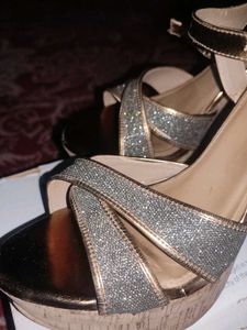 Inc.5 Sparkly Gold Heels