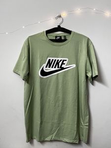 Nike Pista Green T-shirt