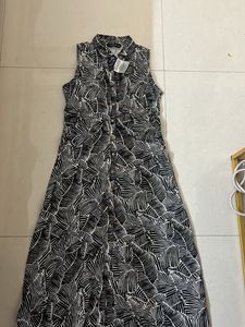 Leaf Print Sleeveless Dress