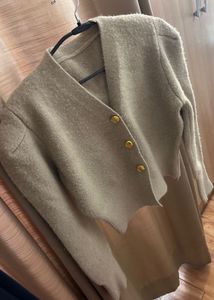 Cute Cropped Cardigan sweater