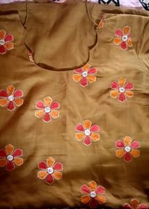 COMBO KURTI &amp; CHURIDAR PAIJAMI SETS