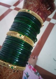 Golden Bangles Set (2.6 Size)
