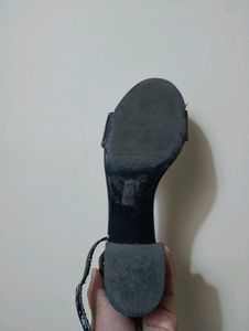 Black Wedges