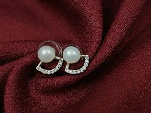 Original Pearl Stud Earrings