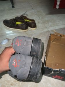 Nike Air Force 1 UA