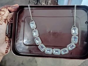 Sparkling Crystal Necklace Set