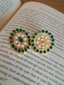 Green Studs