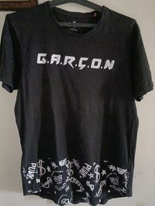 MEN'S BLACK T SHIRT WITH GARCON PRINT AND FUNKY DESIGN AT BOTTOM